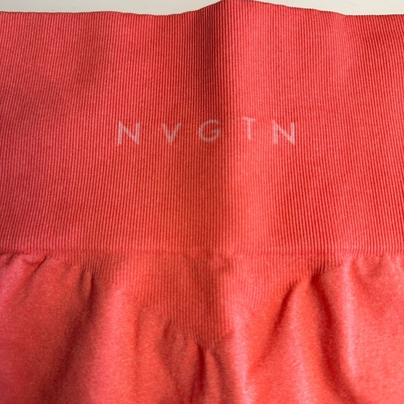 Coral contour seamless nvgtn leggings - Picture 5 of 6